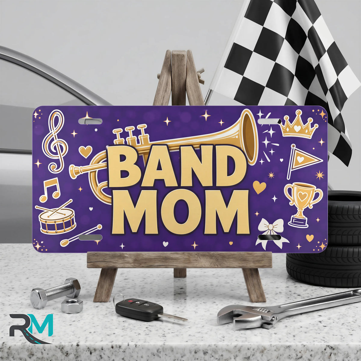band mom vanity plate on display stand — musical notes instrument aluminum plate